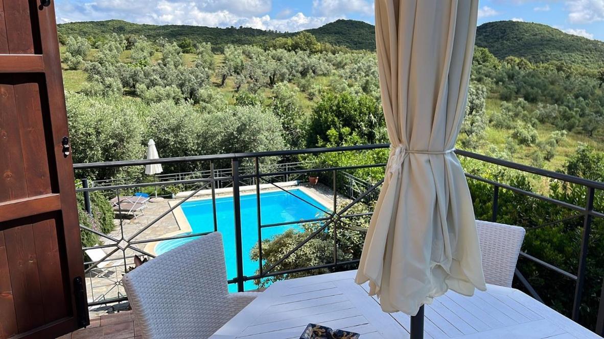 Villa Antonella كاستيلينا ماريتيما المظهر الخارجي الصورة
